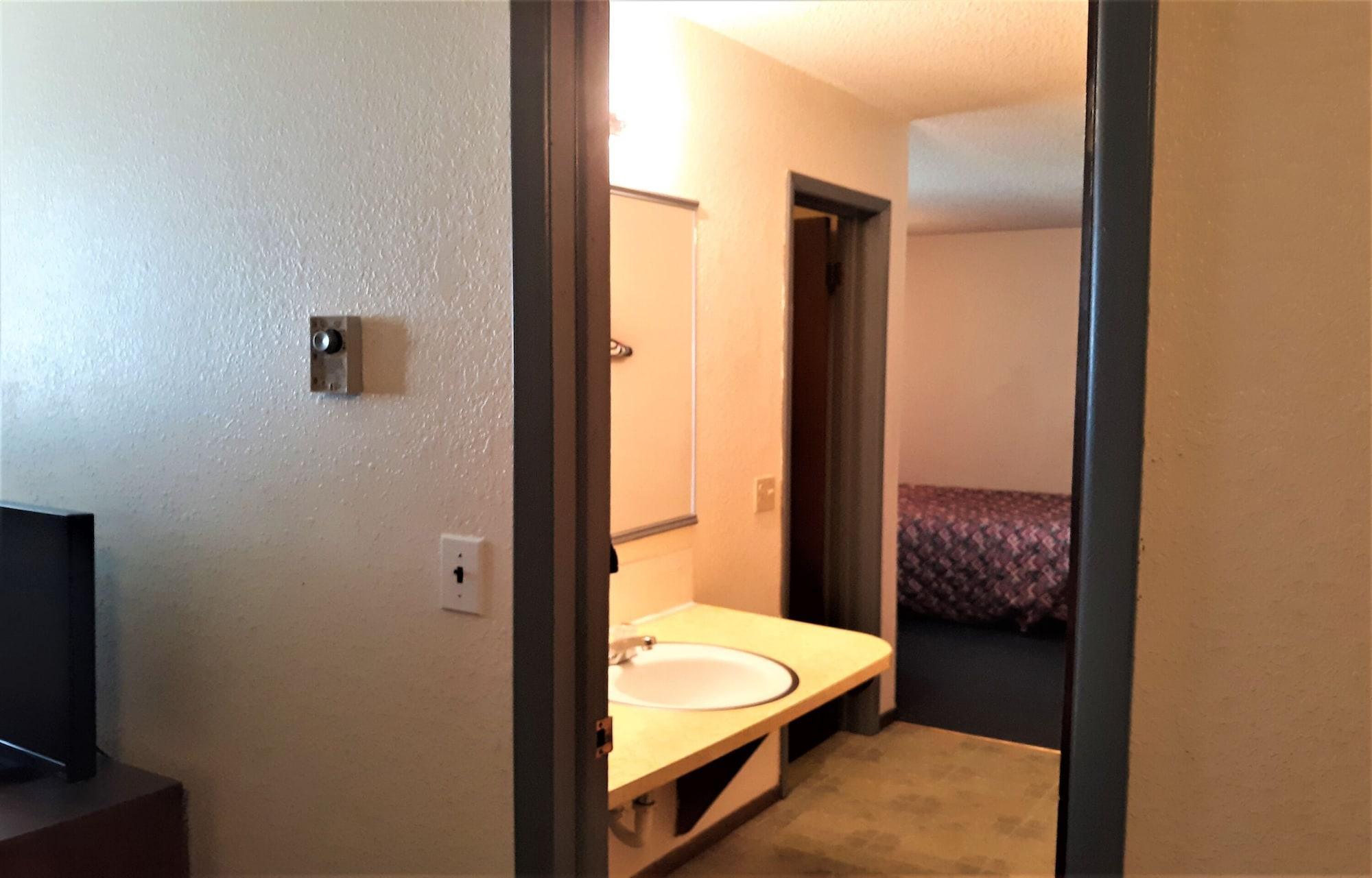Oyo Hotel Cheyenne Wells - Us 40 Екстер'єр фото